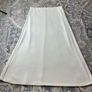 Elegant Cream Maxi Skirt Knit